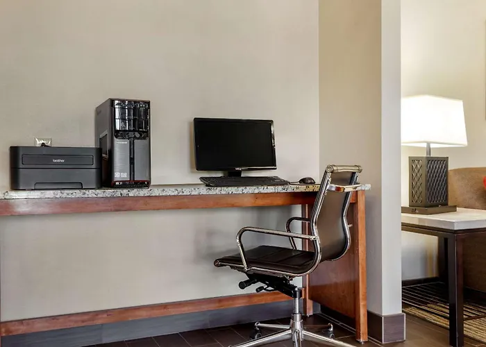 Comfort Inn & Suites Lenoir Hwy 321 Northern Foothills